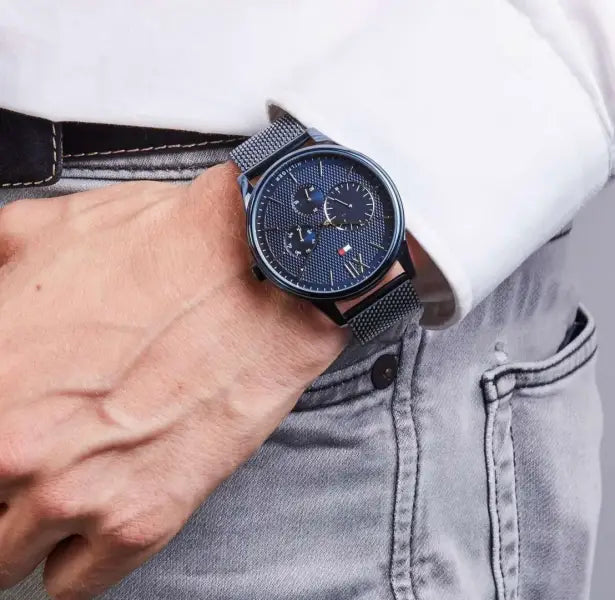 שעון טומי הילפיגר לגבר דגם 1791421