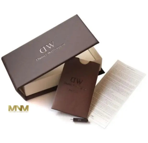 שעון יד אנלוגי לגבר daniel wellington 0104DW דניאל וולינגטון