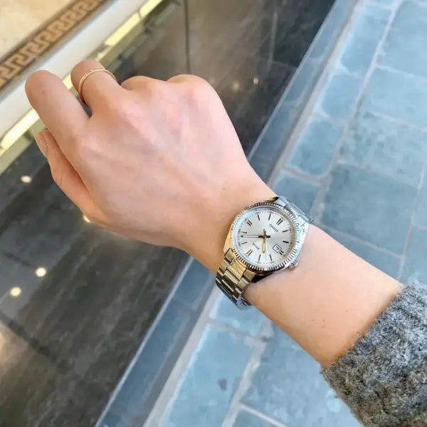 שעון יד אנלוגי לאישה casio ltp1302d-7a2 קאסיו